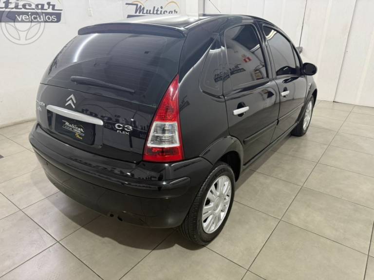 CITROËN - C3 1.4 I GLX 8V FLEX 4P MANUAL - 2010/2011 - PRETA - R$ 27.900,00