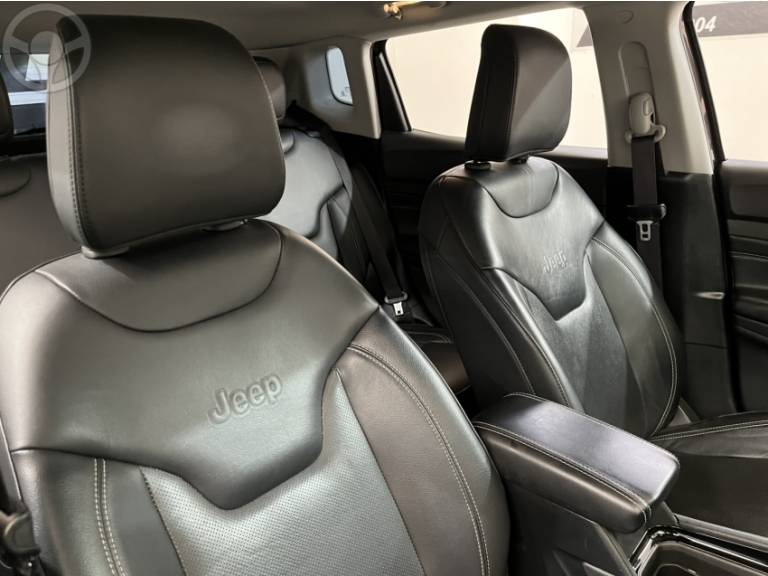 JEEP - COMPASS 1.3 LONGITUDE T270 16V TURBO 4X2 FLEX 4P AUTOMÁTICO - 2023/2023 - CINZA - R$ 136.900,00