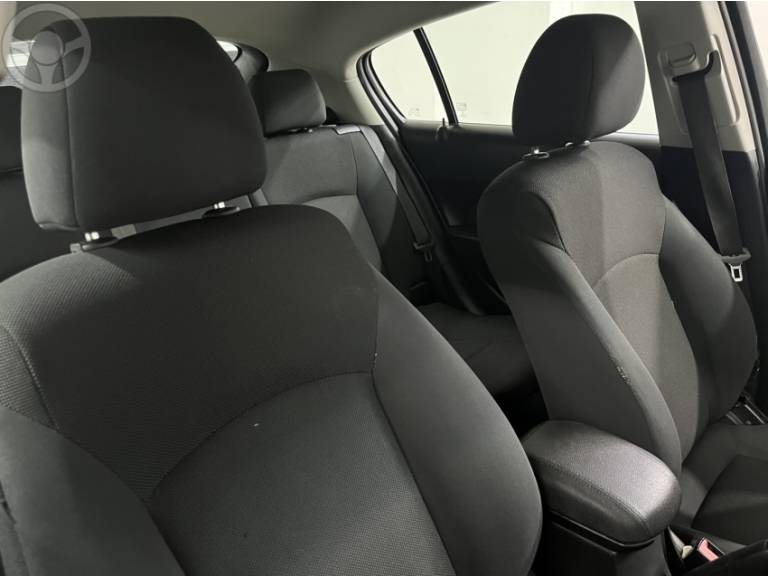 CHEVROLET - CRUZE 1.8 LT SPORT6 16V FLEX 4P MANUAL - 2014/2014 - BRANCA - R$ 59.900,00
