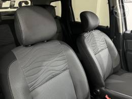RENAULT - DUSTER 2.0 TECH ROAD 4X2 16V FLEX 4P MANUAL - 2013/2014 - PRATA - R$ 52.900,00