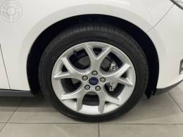 FORD - FOCUS 2.0 SE HATCH 16V FLEX 4P AUTO - 2016/2016 - BRANCA - R$ 59.500,00