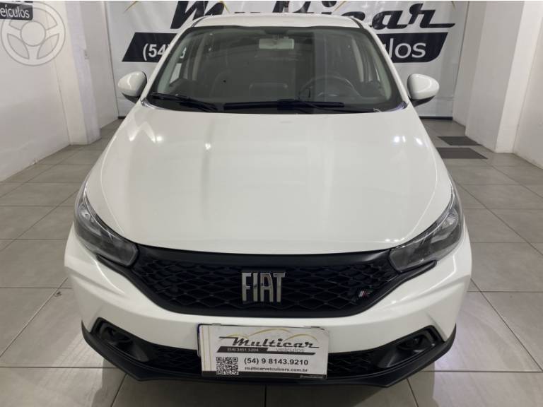 FIAT - ARGO 1.0 FIREFLY FLEX DRIVE MANUAL - 2022/2023 - BRANCA - R$ 65.900,00