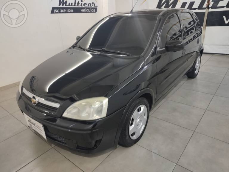 CHEVROLET - CORSA 1.4 MPFI MAXX 8V FLEX 4P MANUAL - 2012/2012 - PRETA - R$ 31.900,00