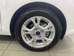 FORD - FIESTA 1.6 SE HATCH 16V FLEX 4P AUTOMÁTICO - 2014/2014 - BRANCA - R$ 44.500,00