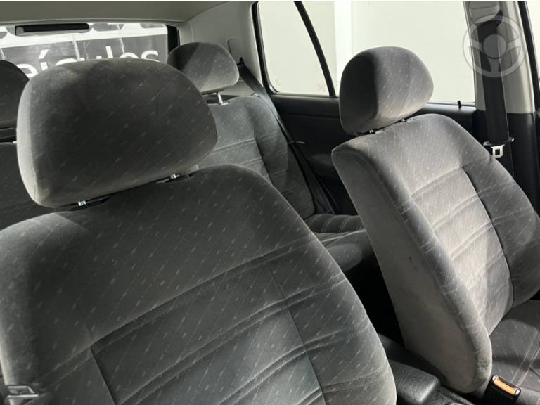 VOLKSWAGEN - GOLF 2.0 MI GLX 8V 4P MANUAL - 1998/1998 - AZUL - R$ 38.900,00