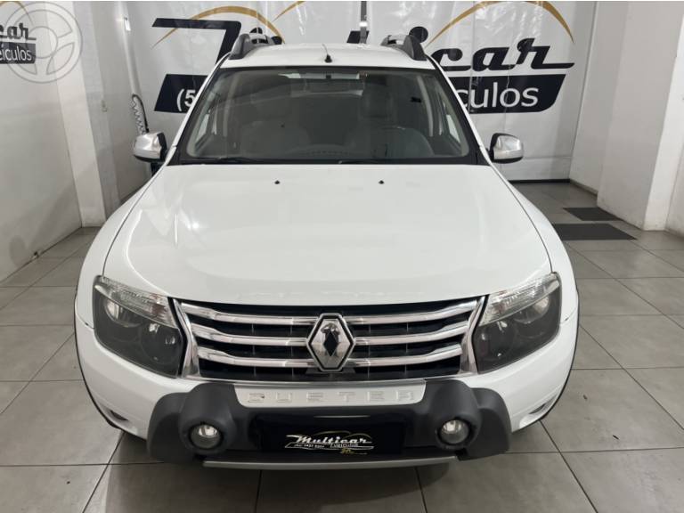 RENAULT - DUSTER 2.0 DYNAMIQUE 4X2 16V FLEX 4P AUTOMÁTICO - 2013/2014 - BRANCA - R$ 53.500,00