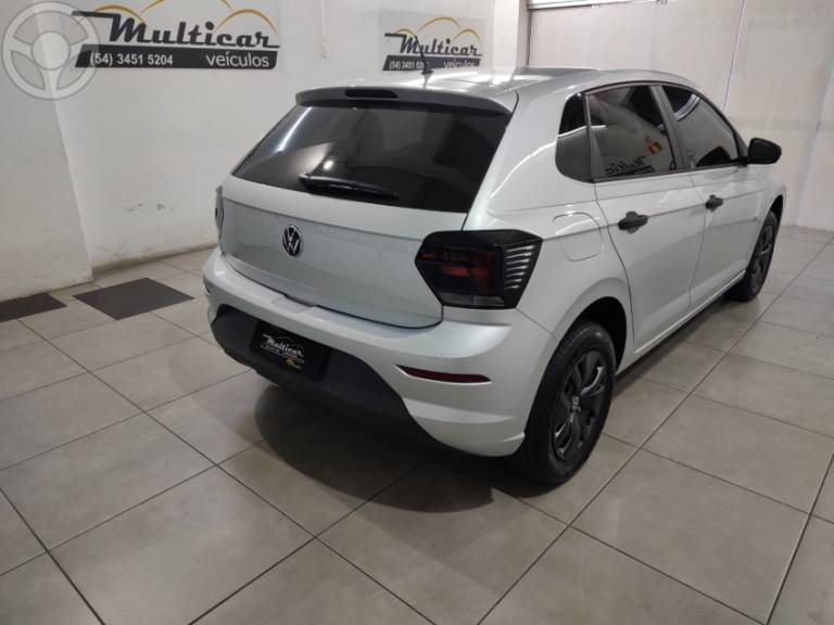 VOLKSWAGEN - POLO 1.0 MPI TRACK 4P MANUAL - 2024/2025 - PRATA - R$ 81.900,00