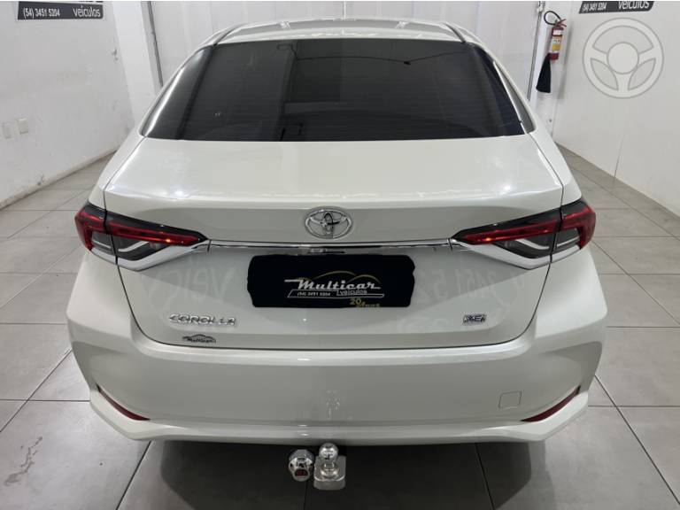 TOYOTA - COROLLA 2.0 XEI 16V FLEX 4P AUTOMÁTICO - 2020/2020 - BRANCA - R$ 119.900,00