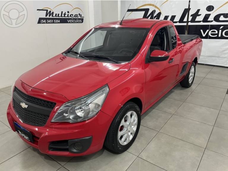 CHEVROLET - MONTANA 1.4 MPFI LS CS 8V FLEX 2P MANUAL - 2013/2014 - VERMELHA - R$ 44.900,00