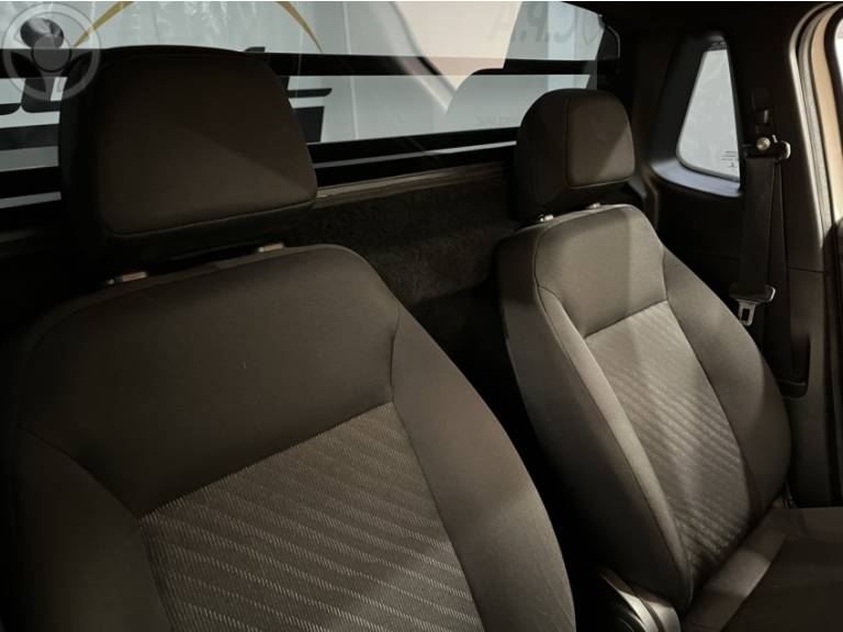 FIAT - STRADA 1.4 ENDURANCE CS PLUS 8V FLEX 2P MANUAL - 2021/2022 - BRANCA - R$ 74.900,00