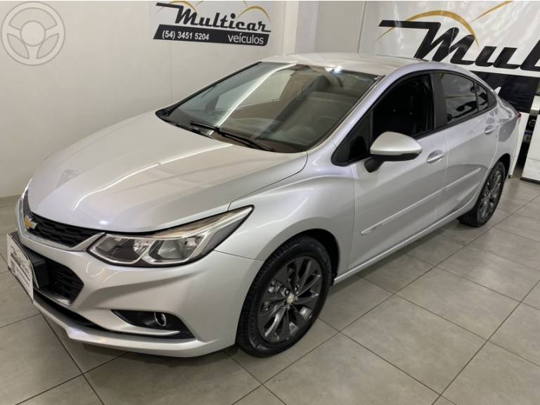 CHEVROLET - CRUZE 1.4 TURBO LT 16V FLEX 4P AUTOMÁTICO - 2018/2019 - PRATA - R$ 93.900,00