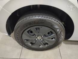 VOLKSWAGEN - POLO 1.0 MPI TRACK 4P MANUAL - 2024/2025 - PRATA - R$ 81.900,00