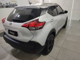 NISSAN - KICKS 1.6 ACTIVE 16V FLEX 4P AUTOMÁTICO - 2020/2021 - PRATA - R$ 87.500,00