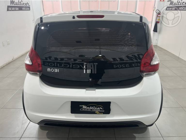 FIAT - MOBI 1.0 8V EVO FLEX LIKE. MANUAL - 2022/2023 - BRANCA - R$ 54.900,00