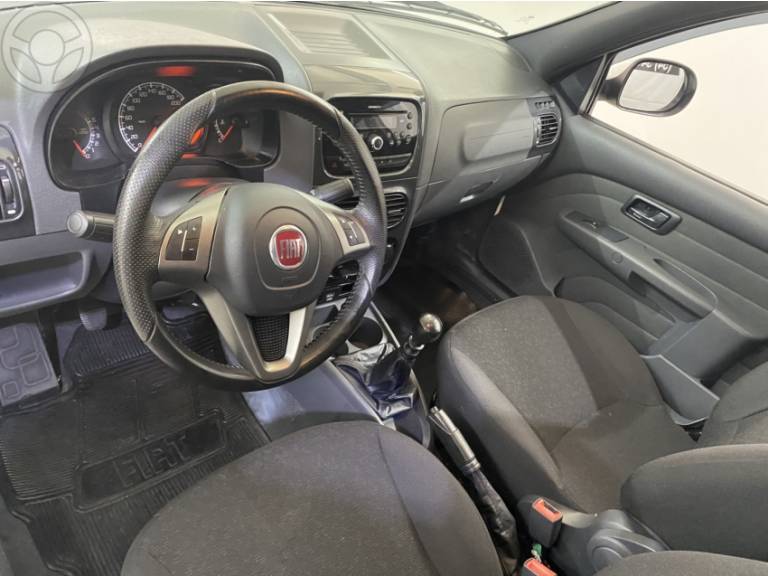 FIAT - STRADA 1.4 EVO FREEDOM CD 8V FLEX 3P MANUAL - 2018/2019 - BRANCA - R$ 77.900,00