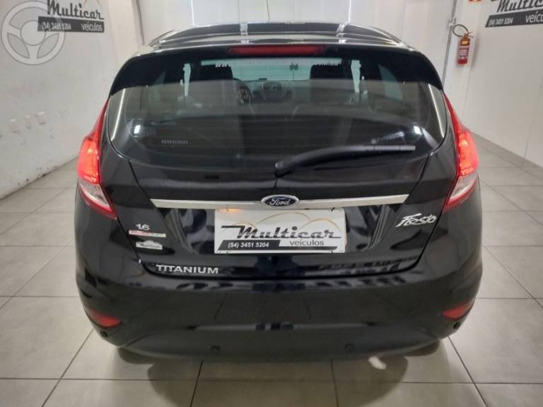 FORD - FIESTA 1.6 TITANIUM HATCH 16V FLEX 4P AUTOMÁTICO - 2014/2015 - PRETA - R$ 49.500,00