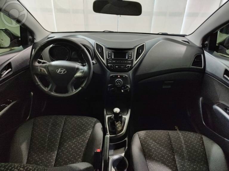 HYUNDAI - HB20 1.0 UNIQUE 12V FLEX 4P MANUAL - 2018/2019 - BRANCA - R$ 54.900,00