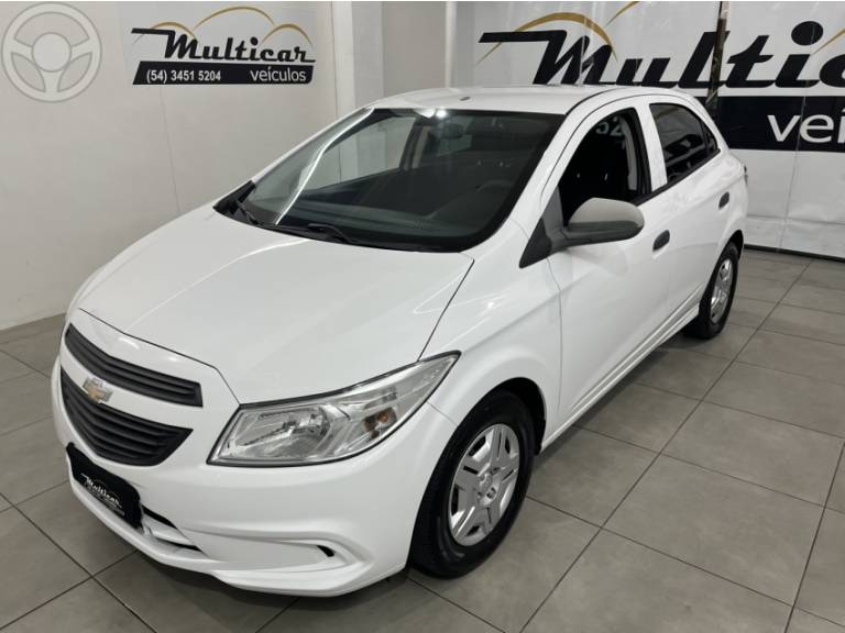 CHEVROLET - ONIX 1.0 MPFI JOY 8V FLEX 4P MANUAL - 2017/2018 - BRANCA - R$ 48.500,00