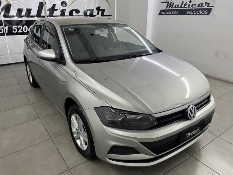 VOLKSWAGEN - POLO 1.0 MPI 12V FLEX 4P MANUAL - 2019/2020 - PRATA - R$ 68.900,00