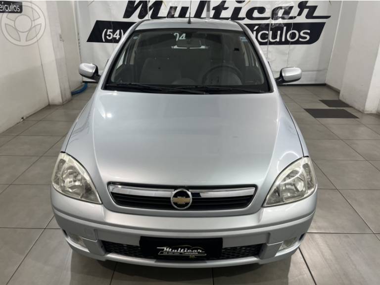 CHEVROLET - CORSA 1.4 MPFI PREMIUM 8V FLEX 4P MANUAL - 2009/2010 - PRATA - R$ 32.500,00