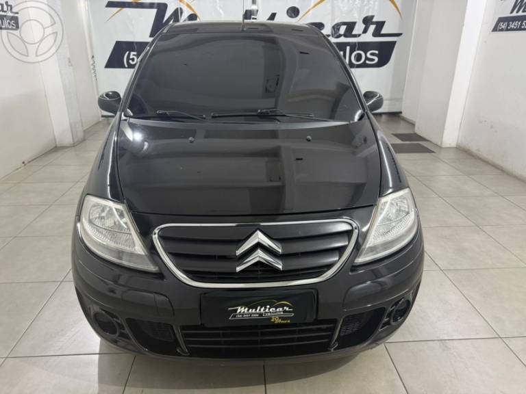 CITROËN - C3 1.4 I GLX 8V FLEX 4P MANUAL - 2010/2011 - PRETA - R$ 27.900,00