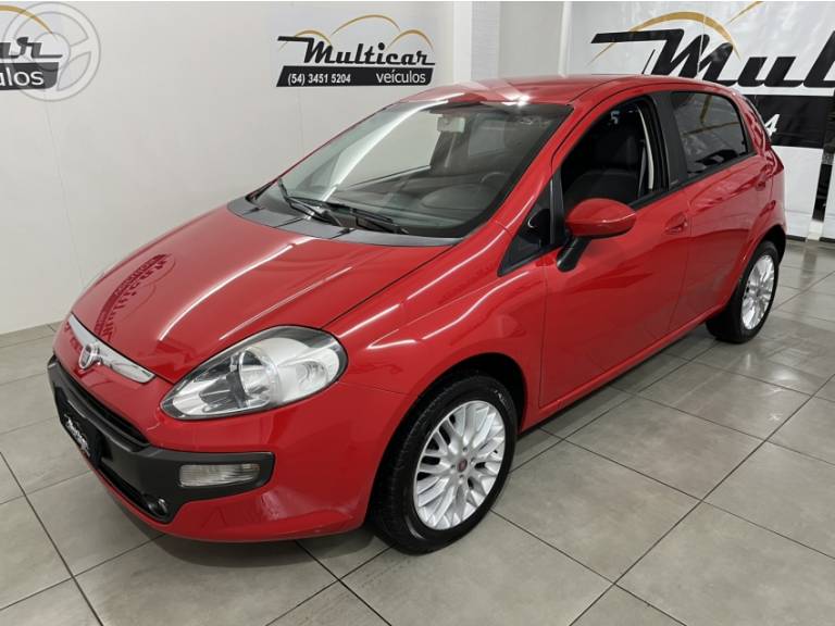 FIAT - PUNTO 1.6 ESSENCE 16V FLEX 4P MANUAL - 2014/2014 - VERMELHA - R$ 42.900,00