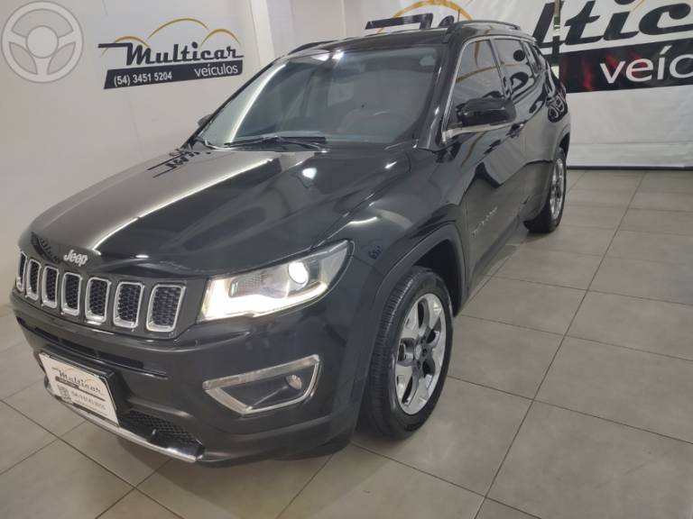 JEEP - COMPASS 2.0 16V FLEX LIMITED AUTOMÁTICO - 2016/2017 - PRETA - R$ 99.900,00