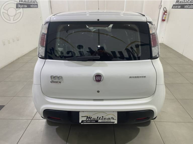 FIAT - UNO 1.0 EVO ATTRACTIVE 8V FLEX 4P MANUAL - 2015/2016 - BRANCA - R$ 40.500,00