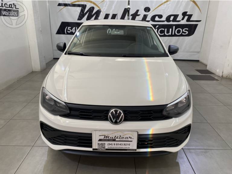 VOLKSWAGEN - POLO 1.0 MPI 12V TRACK FIRST EDITION FLEX 5P MANUAL - 2023/2024 - BRANCA - R$ 83.900,00