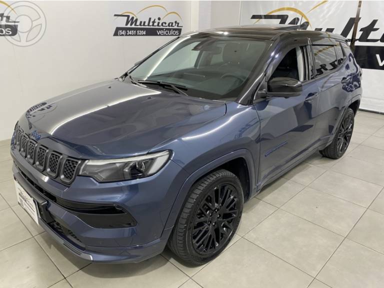 JEEP - COMPASS 1.3 S 4XE TURBO HIBRIDO 4P AUTOMÁTICO - 2022/2022 - AZUL - R$ 214.900,00