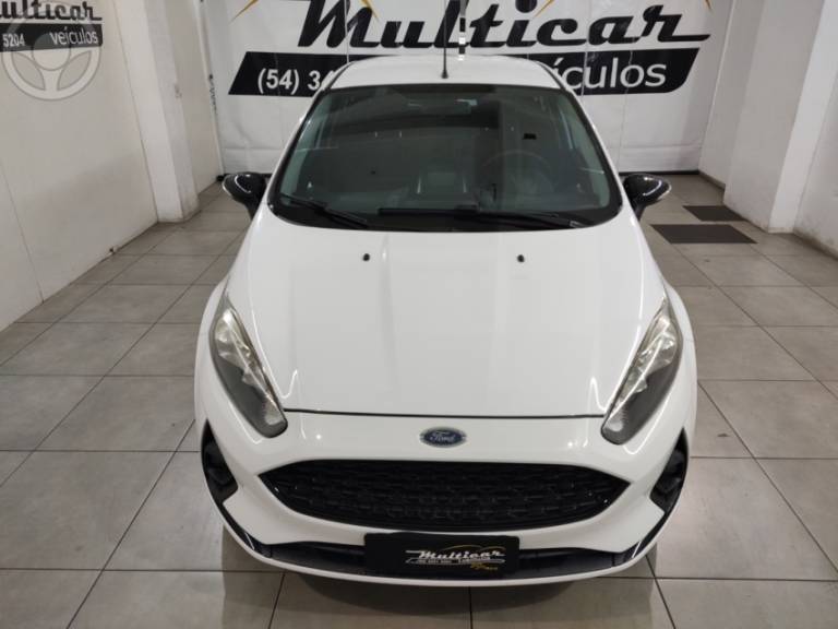 FORD - FIESTA 1.0 SEL ECOBOOST GTDI 12V 4P AUTOMÁTICO - 2018/2018 - BRANCA - R$ 62.500,00