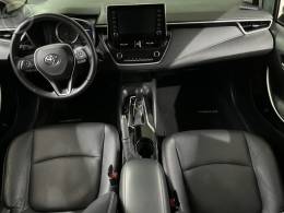 TOYOTA - COROLLA 2.0 XEI 16V FLEX 4P AUTOMÁTICO - 2022/2023 - BRANCA - R$ 133.900,00