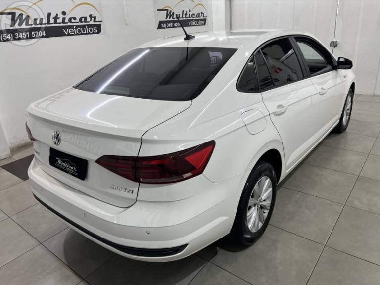 VOLKSWAGEN - VIRTUS 1.0 200 TSI COMFORTLINE AUTOMÁTICO - 2021/2022 - BRANCA - R$ 88.900,00