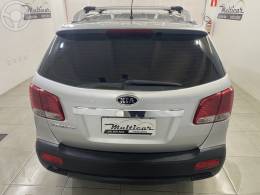 KIA MOTORS - SORENTO 2.4 EX2 4X2 16V 4P AUTOMÁTICO - 2010/2011 - PRATA - R$ 60.000,00