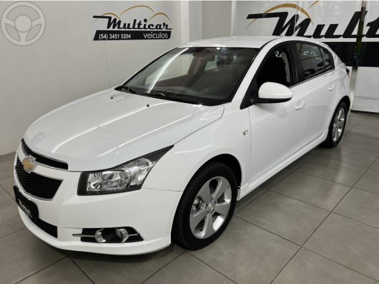 CHEVROLET - CRUZE 1.8 LT SPORT6 16V FLEX 4P AUTOMÁTICO - 2013/2013 - BRANCA - R$ 59.900,00