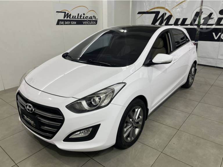HYUNDAI - I30 1.8 MPI 16V 4P AUTOMATICO - 2015/2016 - BRANCA - R$ 79.900,00