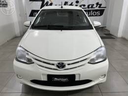 TOYOTA - ETIOS 1.3 X 16V FLEX 4P MANUAL - 2016/2017 - BRANCA - R$ 53.900,00