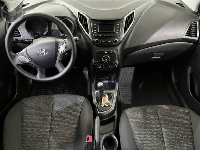 HYUNDAI - HB20 1.0 UNIQUE 12V FLEX 4P MANUAL - 2019/2019 - BRANCA - R$ 54.900,00
