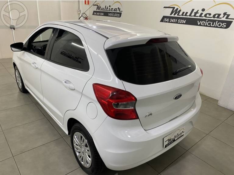 FORD - KA 1.0 SE 12V FLEX 4P MANUAL - 2015/2015 - BRANCA - R$ 41.900,00