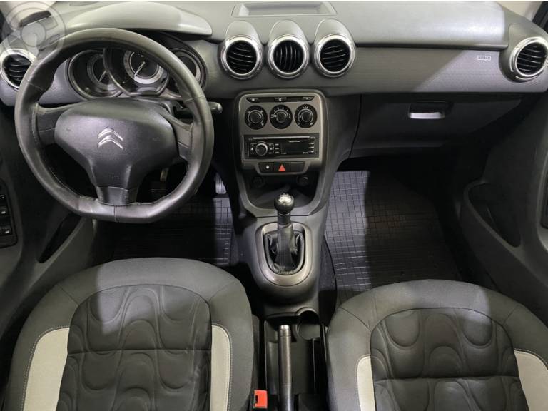 CITROËN - C3 1.5 TENDANCE 8V FLEX 4P MANUAL - 2013/2014 - PRETA - R$ 43.500,00