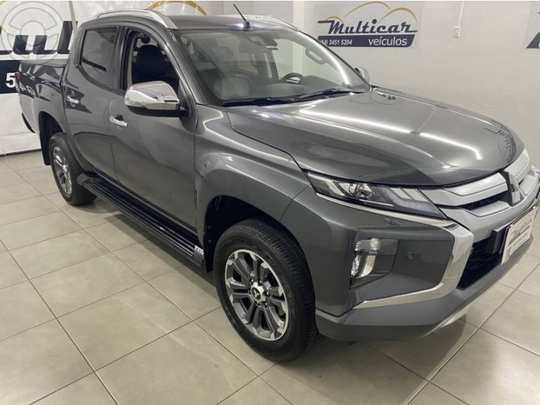 MITSUBISHI - L200 TRITON 2.4 HPE-S SPORT 4X4 CD 16V DIESEL 4P AUTOMÁTICO - 2021/2022 - CINZA - R$ 219.900,00