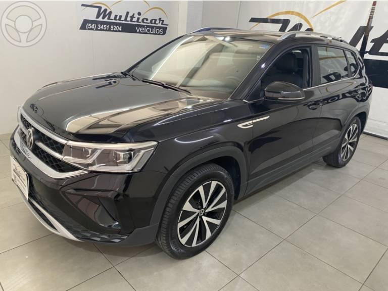 VOLKSWAGEN - TAOS 1.4 16V HIGHLINE TSI FLEX 4P AUTOMÁTICO - 2022/2022 - PRETA - R$ 151.900,00