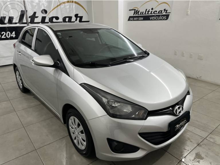 HYUNDAI - HB20 1.0 COMFORT PLUS 12V FLEX 4P MANUAL - 2015/2015 - PRATA - R$ 47.900,00