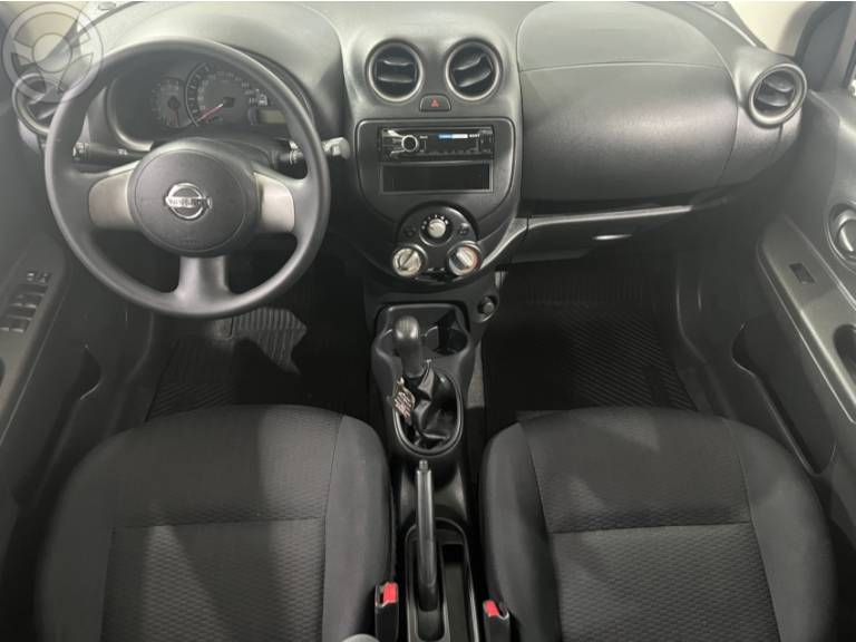 NISSAN - MARCH 1.0 S 16V FLEX 4P MANUAL - 2012/2013 - BRANCA - R$ 36.900,00