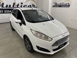 FORD - FIESTA 1.6 SE HATCH 16V FLEX 4P AUTOMÁTICO - 2014/2015 - BRANCA - R$ 45.900,00