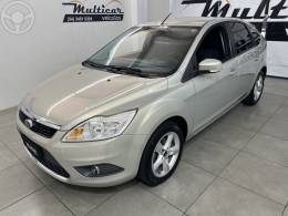 FORD - FOCUS 1.6 GLX 16V FLEX 4P MANUAL - 2011/2012 - PRATA - R$ 44.500,00
