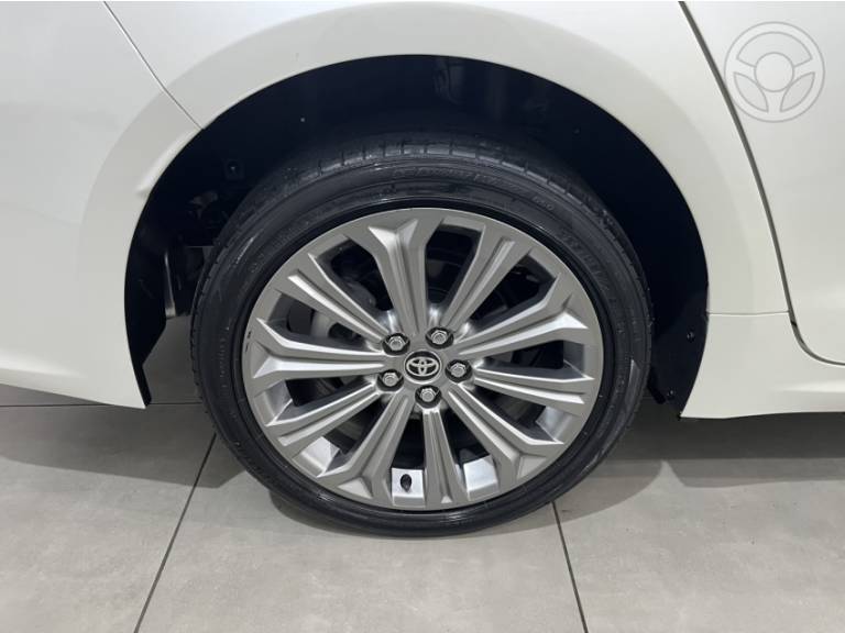 TOYOTA - COROLLA 2.0 XEI 16V FLEX 4P AUTOMÁTICO - 2020/2020 - BRANCA - R$ 119.900,00