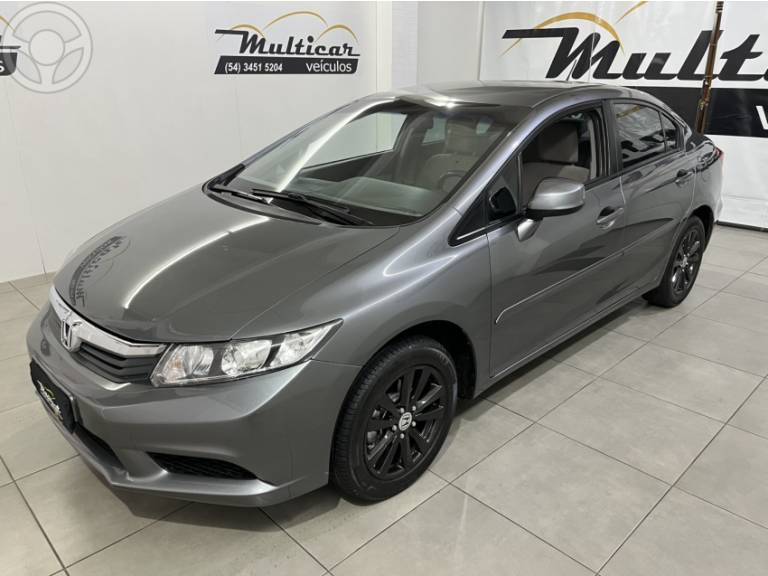 HONDA - CIVIC 1.8 LXS 16V FLEX 4P AUTOMÁTICO - 2012/2012 - CINZA - R$ 64.900,00