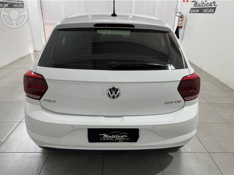 VOLKSWAGEN - POLO 1.0 200 TSI COMFORTLINE AUTOMÁTICO - 2022/2022 - BRANCA - R$ 88.900,00