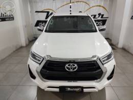 TOYOTA - HILUX - 2025/2025 - BRANCA - R$ 283.000,00